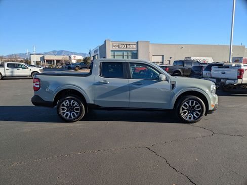 Used 2022 Ford Maverick Lariat w/ Lariat Luxury Package image 2