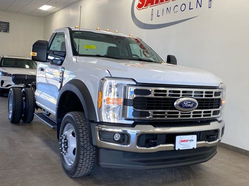 New 2026 Ford F550 4x4 Regular Cab Super Duty image 2