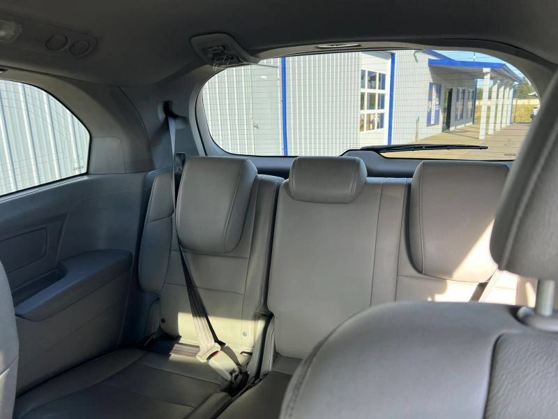 Used 2015 Honda Odyssey EX-L image 19