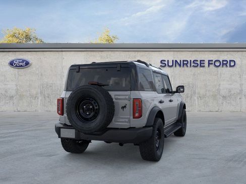 New 2026 Ford Bronco Outer Banks AWD/4WD image 8