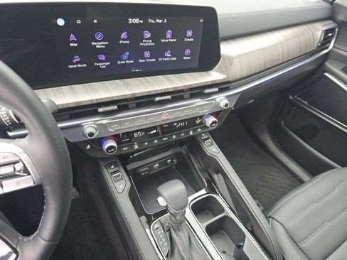 Used 2025 Kia Telluride SX Prestige image 32