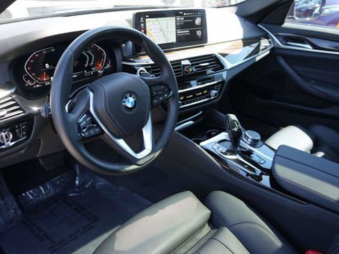 Used 2023 BMW 530i w/ Convenience Package RWD image 12