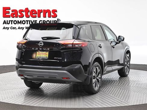Used 2023 Nissan Rogue SV AWD/4WD image 5
