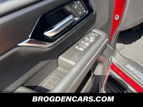 New 2026 GMC Yukon Denali AWD/4WD image 8