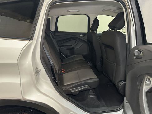 Used 2019 Ford Escape SE image 36