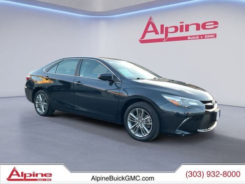 Used 2016 Toyota Camry SE image 7