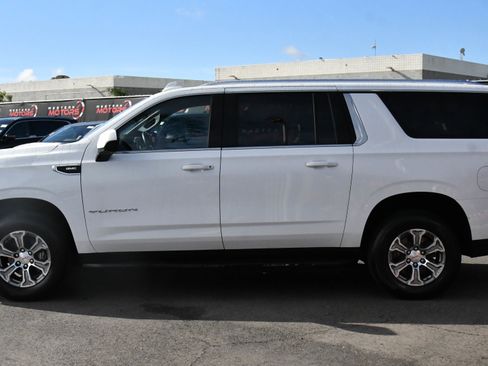 Used 2023 GMC Yukon XL SLE image 4