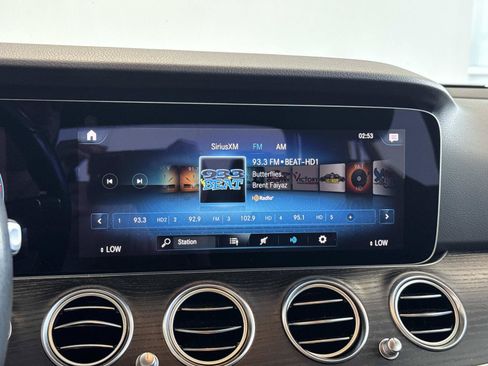 Used 2023 Mercedes-Benz E 350 Sedan image 16