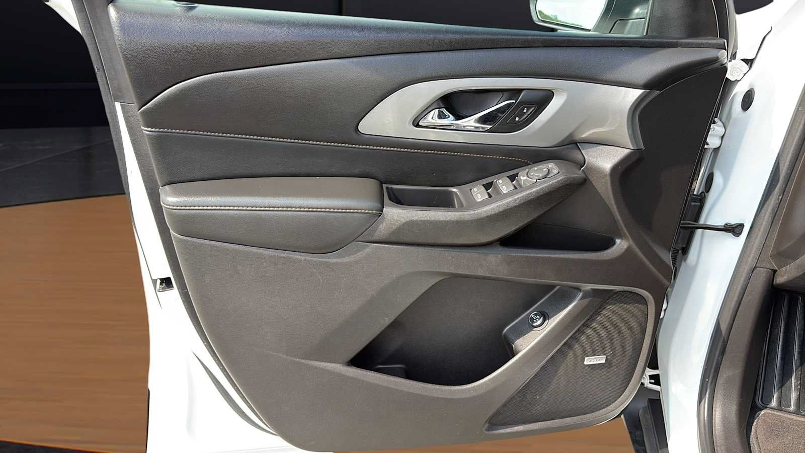 Used 2021 Chevrolet Traverse RS AWD/4WD image 16