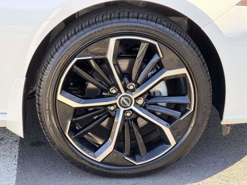 Used 2025 Nissan Altima 2.5 SR image 7