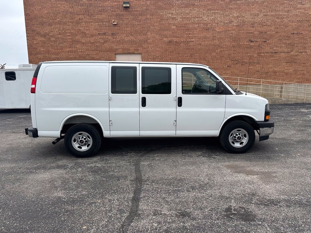 Used 2025 GMC Savana 2500 w/ Driver Convenience Package RWD image 6