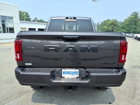 New 2026 RAM 2500 Big Horn AWD/4WD image 5