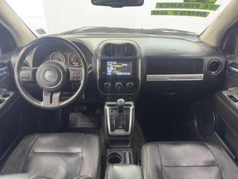 Used 2014 Jeep Compass Latitude image 14