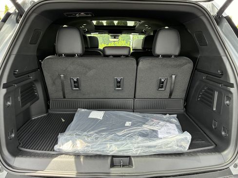 New 2026 Chevrolet Traverse Z71 w/ Enhanced Driving Package AWD/4WD image 13