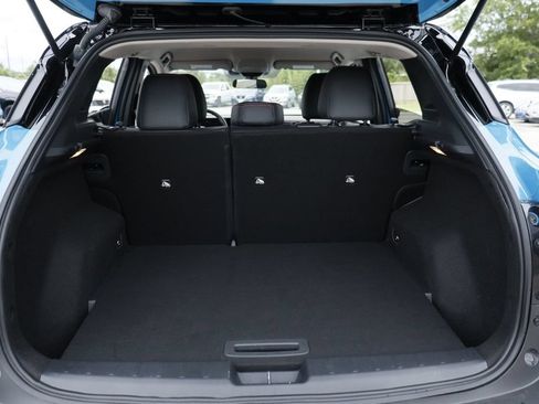 Used 2025 Nissan Kicks SR FWD image 30