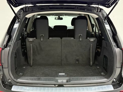 Used 2020 Nissan Pathfinder SV image 37