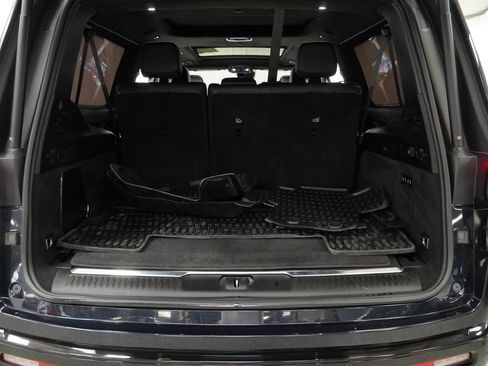 Used 2023 Jeep Grand Wagoneer L Series III w/ Rear Seat Video Group 1 AWD/4WD image 30