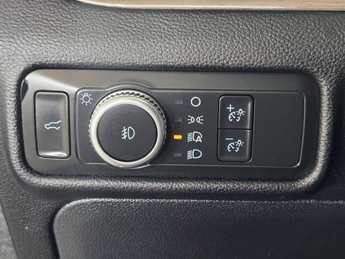 Used 2021 Ford Explorer Limited w/ Equipment Group 301A RWD image 24