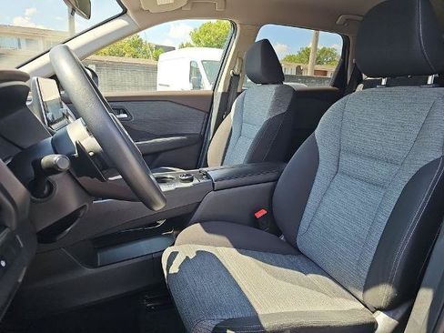 Used 2021 Nissan Rogue SV AWD/4WD image 14