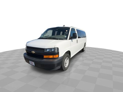 Used 2023 Chevrolet Express 3500 LS RWD image 4