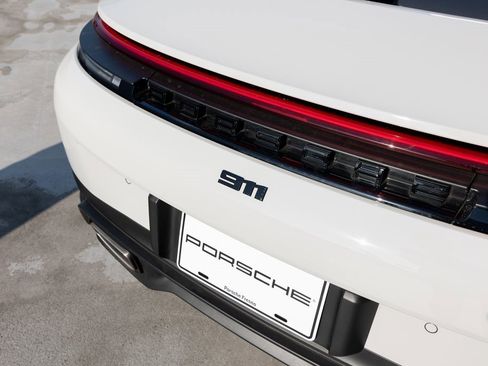 Certified 2025 Porsche 911 Carrera S image 23