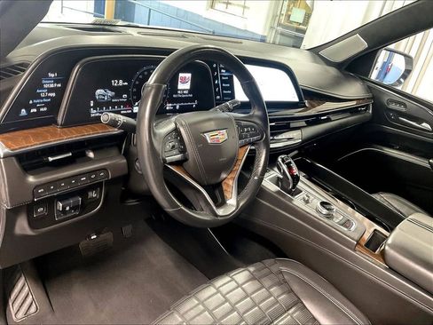 Used 2021 Cadillac Escalade ESV Sport Platinum w/ Heavy-Duty Trailer Package AWD/4WD image 8