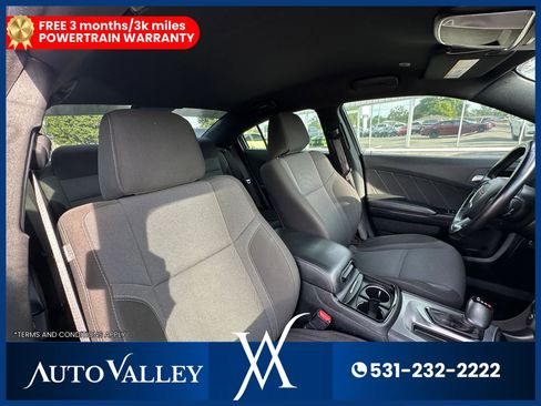 Used 2020 Dodge Charger SXT w/ Blacktop Package RWD image 16
