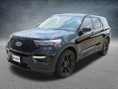 Certified 2023 Ford Explorer ST-Line w/ Class IV Trailer Tow Package RWD image 2