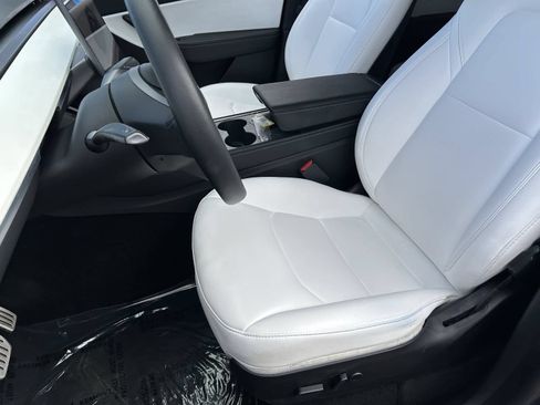 Used 2022 Tesla Model Y Performance AWD/4WD image 24