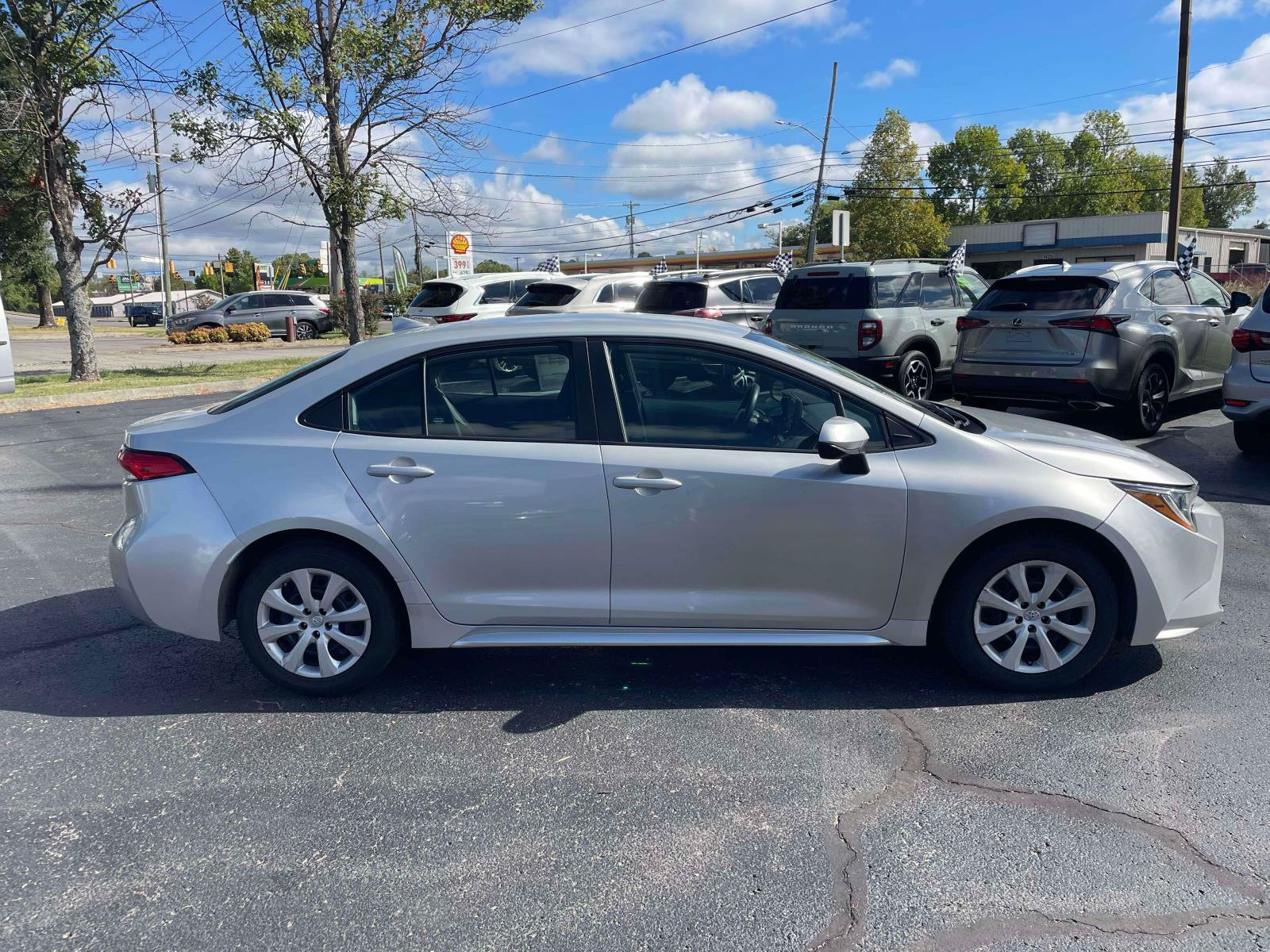 Used 2022 Toyota Corolla LE FWD image 10