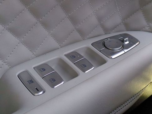 Used 2025 Genesis G70 3.3T Advanced w/ Sport Prestige Package image 25