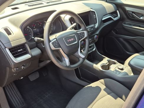 Certified 2022 GMC Terrain SLE w/ Driver Convenience Package FWD image 9