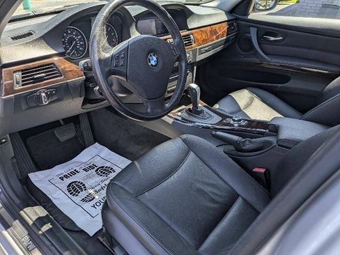 Used 2011 BMW 328i xDrive Sedan AWD/4WD image 10