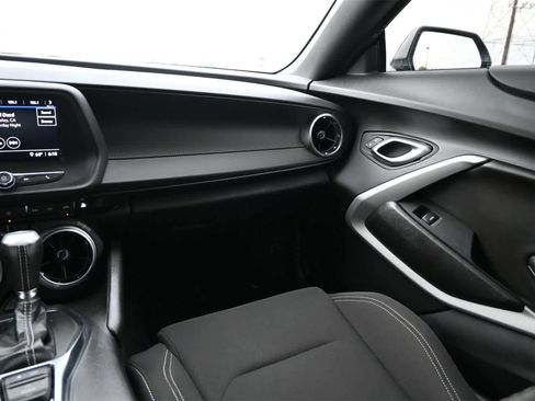 Used 2022 Chevrolet Camaro LT image 8
