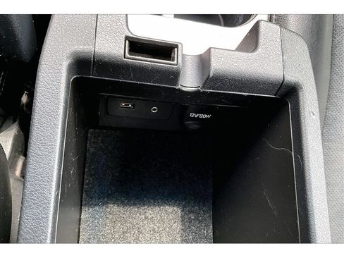 Used 2013 Subaru Outback 2.5i Limited AWD/4WD image 31
