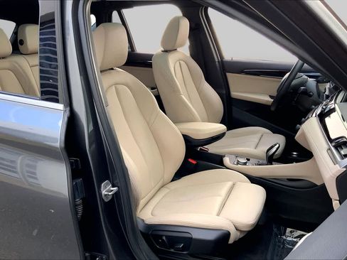 Used 2020 BMW X1 xDrive28i w/ Premium Package AWD/4WD image 8