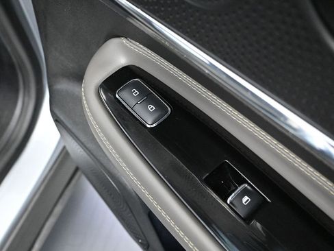 Used 2024 Lincoln Corsair Reserve image 44