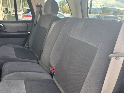 Used 2009 Chevrolet TrailBlazer LT RWD image 8