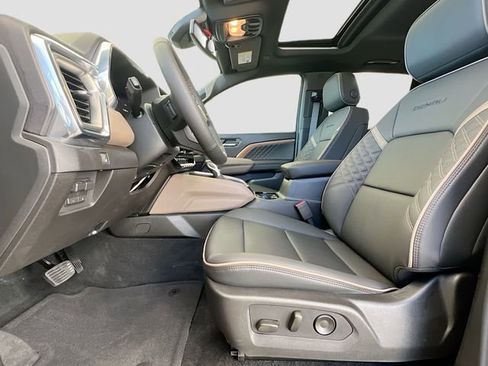 New 2026 GMC Canyon Denali image 15