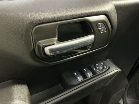 Used 2025 Chevrolet Silverado 1500 Custom w/ LPO, Dark Essentials Package AWD/4WD image 16