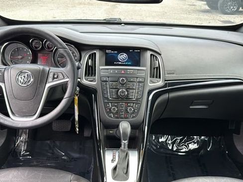 Used 2019 Buick Cascada Premium image 12