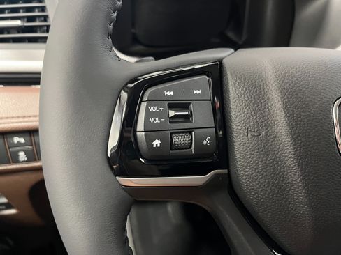 New 2026 Honda Odyssey Touring image 16