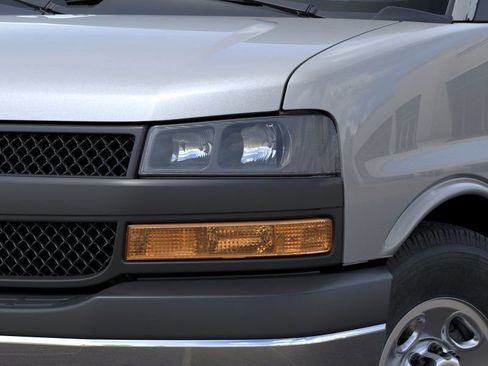 New 2026 Chevrolet Express 2500 RWD image 11