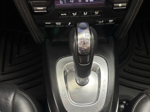 Used 2011 Porsche 911 Turbo S AWD/4WD image 32