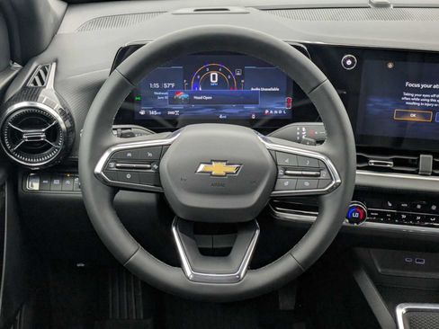 New 2026 Chevrolet Equinox LT w/ Convenience Package II AWD/4WD image 21