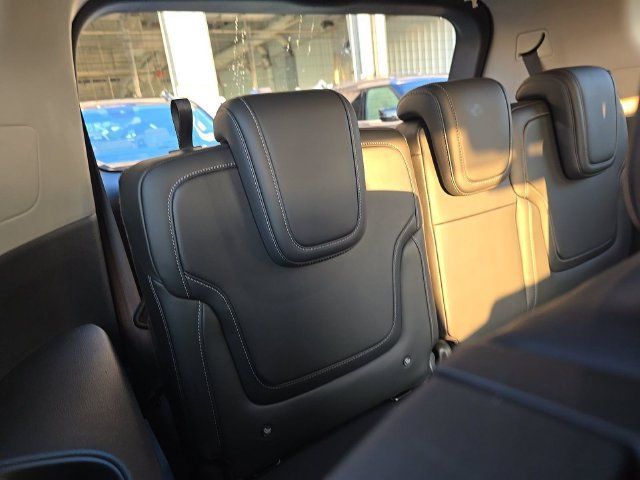 Certified 2026 Nissan Armada SV RWD image 2