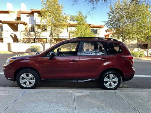 Used 2016 Subaru Forester 2.5i w/ Alloy Wheel Package image 5