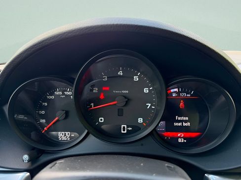 Certified 2024 Porsche 718 Cayman RWD image 14