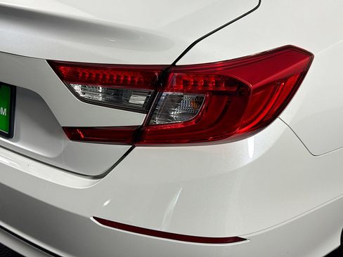 Used 2019 Honda Accord LX image 34