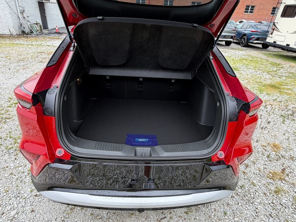 New 2026 Buick Envista Sport Touring FWD image 8